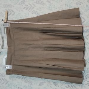 Pleated tan Skirt